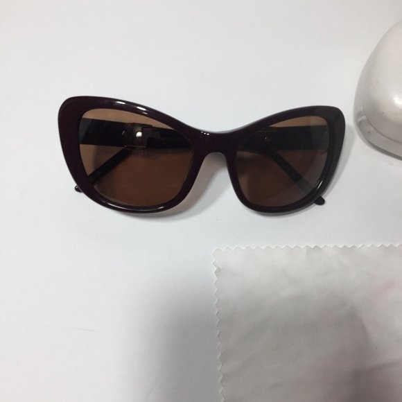 Nina Ricci Sunglasses - Picture 2 of 6